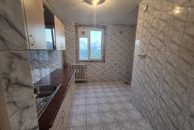 Apartament 3 camere langa Metrou 1 Decembrie. Negociabil - 10