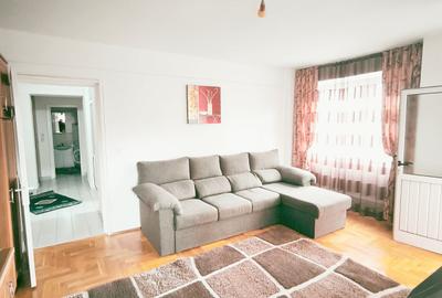 Apartament cu 3 camere decomandat, mobilat în Gării