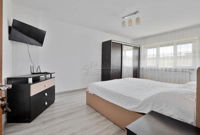 Apartament 3 camere cu vedere spectaculoasă la mare, la doar 100 metri de plajă - 2