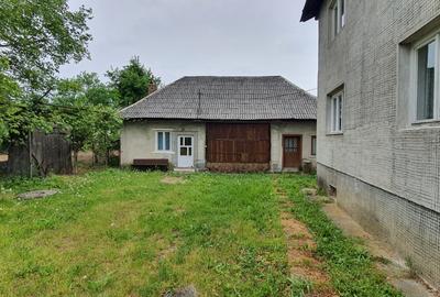 De vânzare – Casă D+P+E, anexă și teren generos  Gardani Maramures - 6