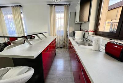 3 camere 2 NiveleTotul Nou Parcarezona Centrala str Gheorghe MarimescuUMF - 5