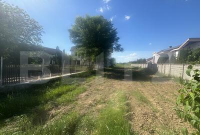 Teren Construcții intravilan de 8300 mp, în Botizului