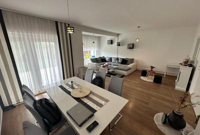 Casă / Vilă cu 5 camere zona Lunei - 1