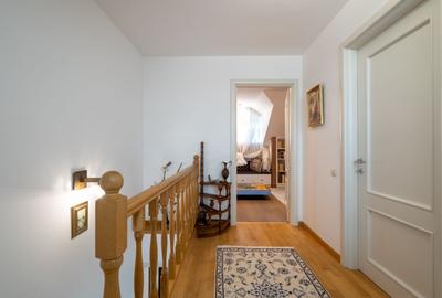 Casă individuală, elegantă, discretă, lumină naturală și confort autentic - 40