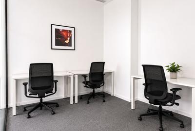 De inchiriat  birou 2 persoane clasa A, cladirea VOX , 0% COMISION - 3