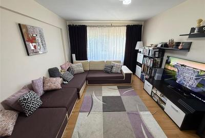 Apartament cu 3 camere decomandat, mobilat în Sud