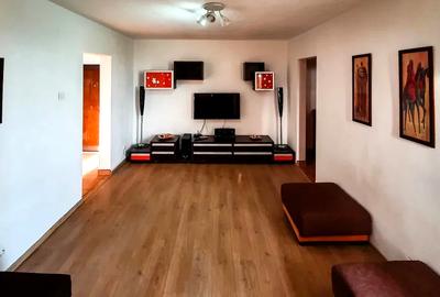 Apartament cu 2 camere semidecomandat, mobilat în Tineretului
