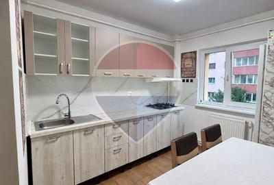 Apartament cu 2 camere decomandat, mobilat în Răcădău