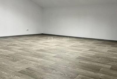 Birou, de 70 mp, în Tătărași