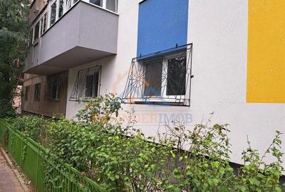Apartament cu 2 camere decomandat în Rahova