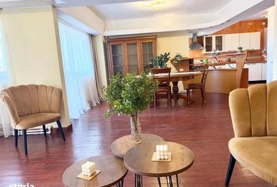 Apartament cu 4 camere decomandat, mobilat în Unirii