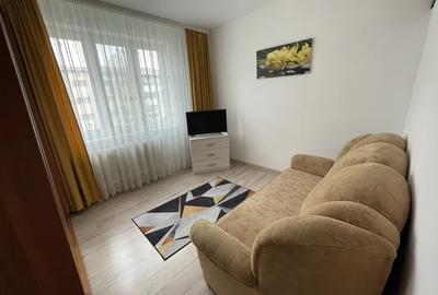 Apartament 2 camere -Zona Sud - etaj  3/4 - 40 mp -55000 euro negociabil - 4