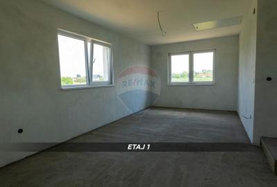 Casă noua de vanzare in Miresu Mare langa centrul de echitatie - 20