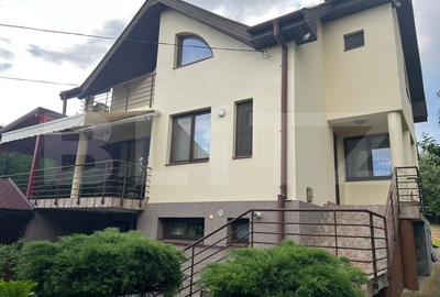 Casă individuală cu 5 camere în Sâncraiu de Mureș