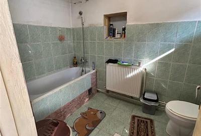 Casa 82mp utili 3 cam, teren 239mp C.Galati - Plantelor, in spatele Scolii 18 - 15