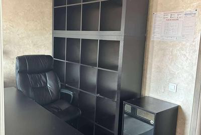 Vand central spatiu de  8 plus 3 birouri birouri cu CF separat - 8