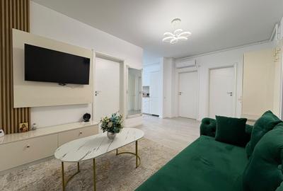 Apartament cu 3 camere semidecomandat, mobilat în Central