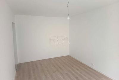 Apartament cu 3 camere decomandat în Berceni