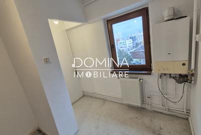Vanzare apartament 3 camere, Bd. Ecaterina Teodoroiu - zona Casei de Cultura - 6