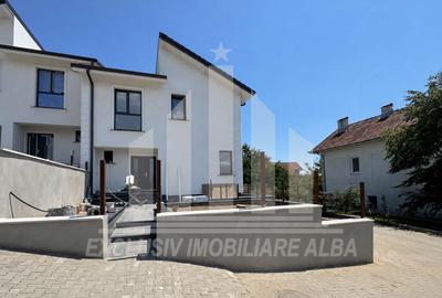 Casă individuală cu 5 camere în Cetate