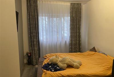 Apartament 2 camere , zona centrala - Scoala nr 10,etaj 2 8  , decomandat - 9