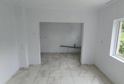 Casă + teren de vânzare în Șișești, Maramureș - 4
