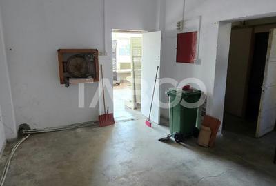Spatiu comercial de vanzare in Cugir zona Primariei - 5