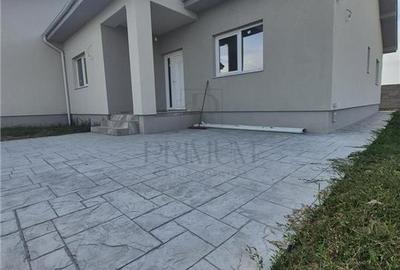 Duplex super = zona foarte buna - toate utiliatile - 3 dormitoare - 1
