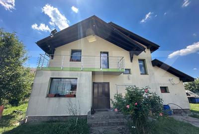 Casă individuală cu 5 camere în Stupini
