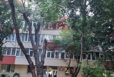 Apartament cu 2 camere semidecomandat în Giurgiului