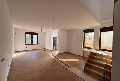 Duplex cu 4 camere în Gruia