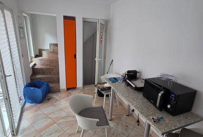 Piata Muncii/Vatra Luminoasa/Casa 6 Camere de Inchiriat/ - 23