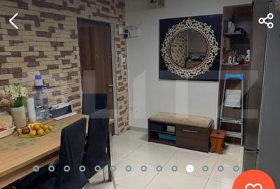 Apartament cu 3 camere decomandat, mobilat în Micro 16
