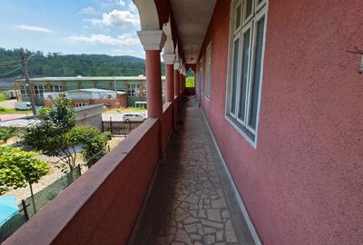 De vanzare spatiu comercial - COMARNIC la DN1 - 23