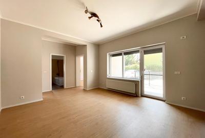 Apartament cu 3 camere decomandat în Giroc