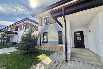 Casă cu 5 camere în Pipera