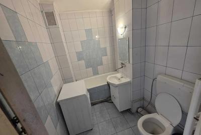 Vand in Dambul Pietros apt. 2 camere,et.4 , semidecomandat - 2