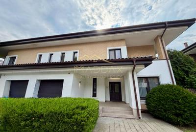 Casă individuală cu 9 camere în Pipera