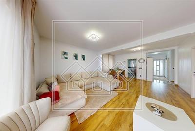 Casa individuala, 120 mp utili + 750 mp teren - mobilata, utilata - - 1