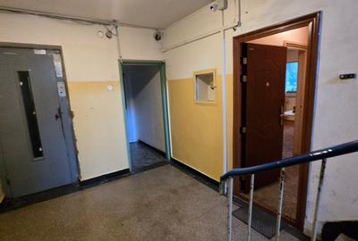 APARTAMENT DE VÂNZARE CU DOUĂ CAMERE IN ZONA PAJURA SEC.1 - 18