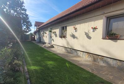 Vand casa cu teren de 1753 mp in Prejmer - 1