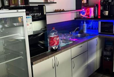 De închiriat – Spațiu comercial complet mobilat, 65 mp - 9