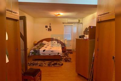 Casă 8 camere în Coiciu | 2 bucătării | 3 băi | Parcare 2-3 mașini - 15
