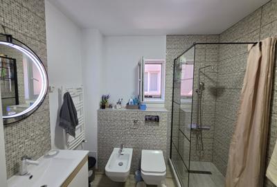 Oportunitate! Casa la sol cu pod amenajat, 4 camere, mobilata utilata, Valu Tr! - 8