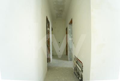 Casă arhitectură modernă cu panoramă spre Munții Făgăraș și Cetatea Cisnădioara - 53