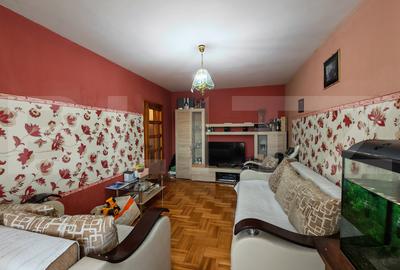Apartament cu 3 camere decomandat, mobilat în Nufărul