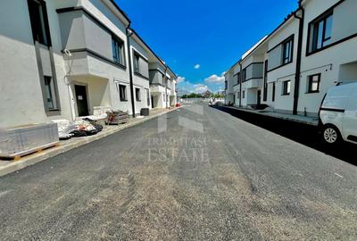 Case  P+1+M 140 mp Curte Parcare Tiparnitei Sect 5 Dedeman Giurgiului - 2