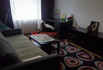 Apartament cu 3 camere decomandat în Dristor