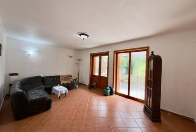 Casă individuală cu 6 camere în Agigea