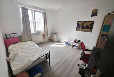 Apartament cu 4 camere de vânzare în zona Maratei - 2